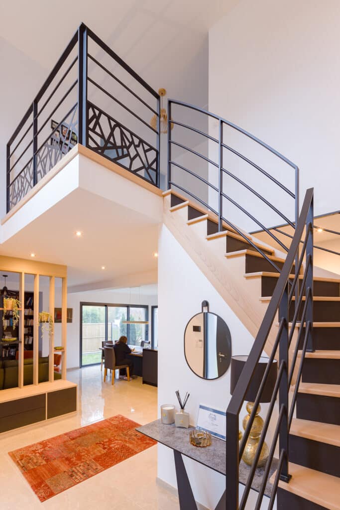 Escalier quart tournant en hêtre massif