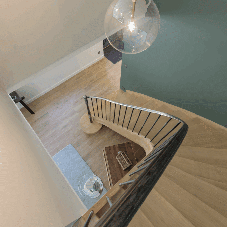 Ergonomie & sécurité : comment calculer pas, giron et hauteur pour un escalier confortable et aux normes