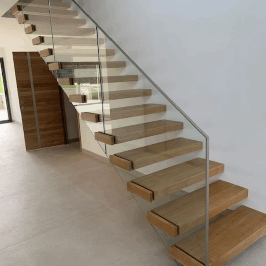 Escalier sur mesure : l’alliance parfaite entre esthétique, savoir-faire et fonctionnalité